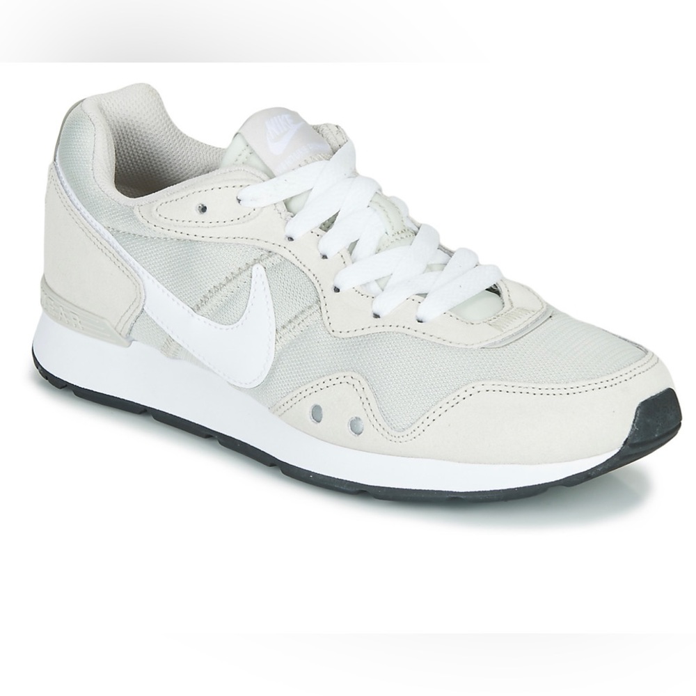Nike Venture Runners